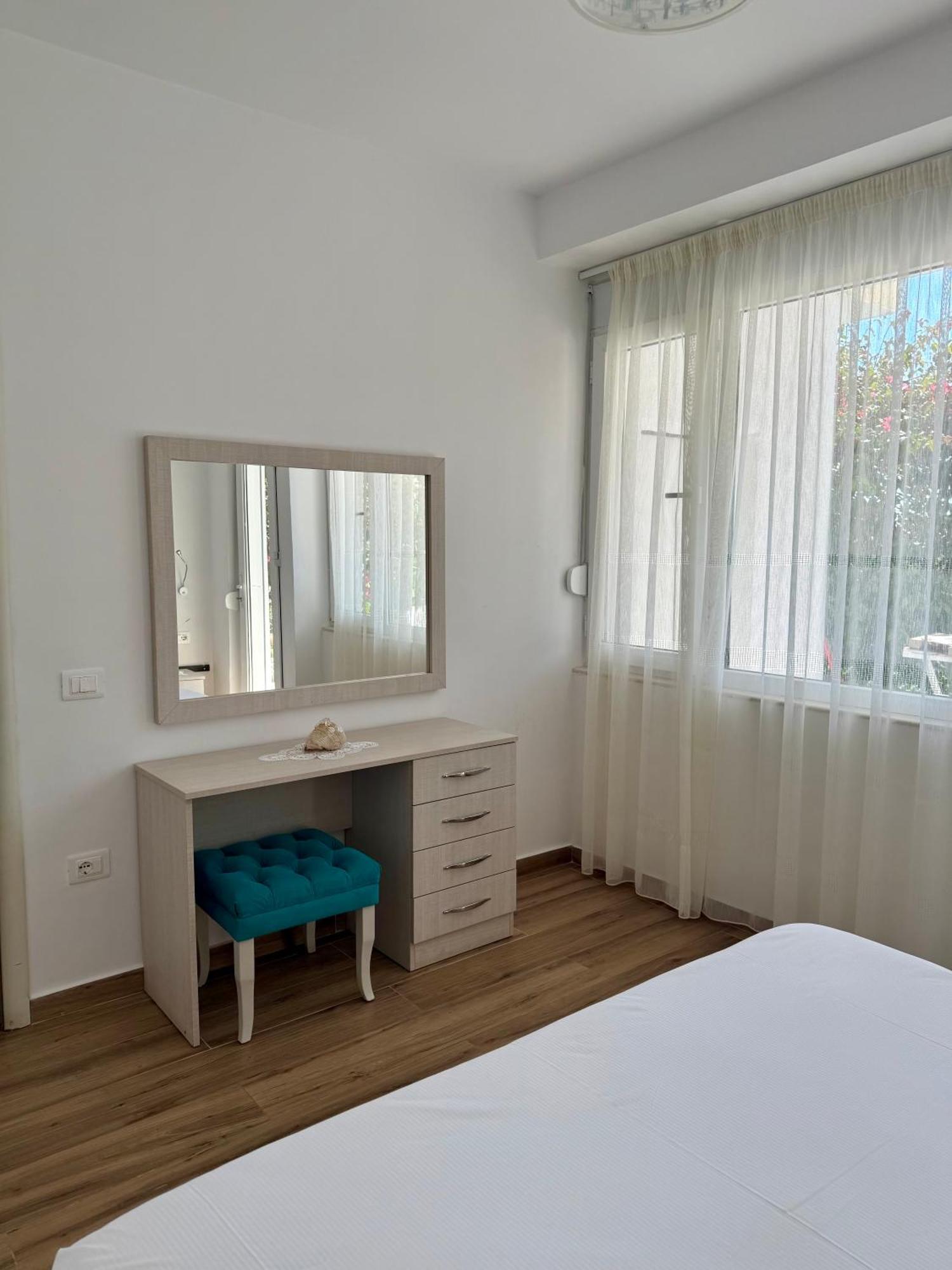 Bellavista Apartments Bougainville Bay Sarandë Exterior foto